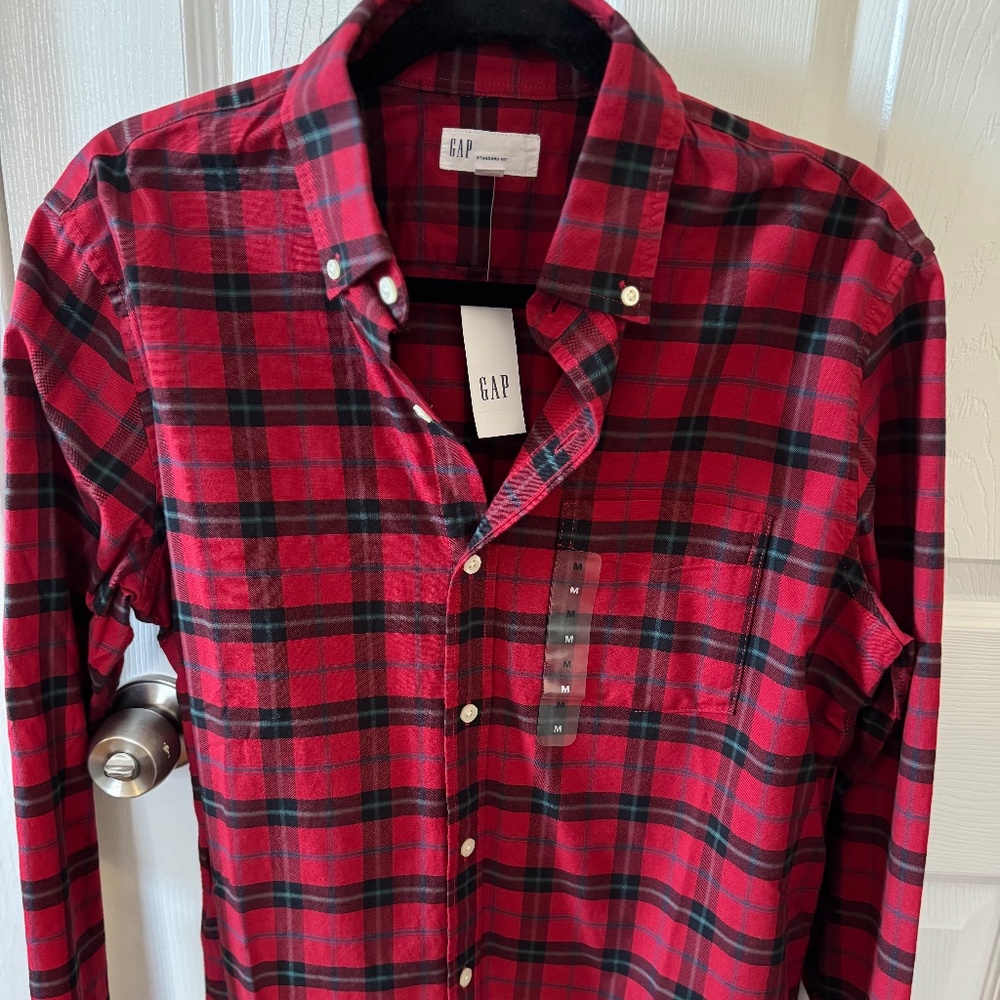 Gap | Men’s Plaid Shirt (Medium)